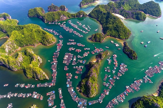 Halong Bay Vietnam - Islets