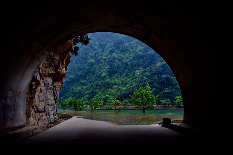 Introcduction to Ninh Binh - Am Tien Cave