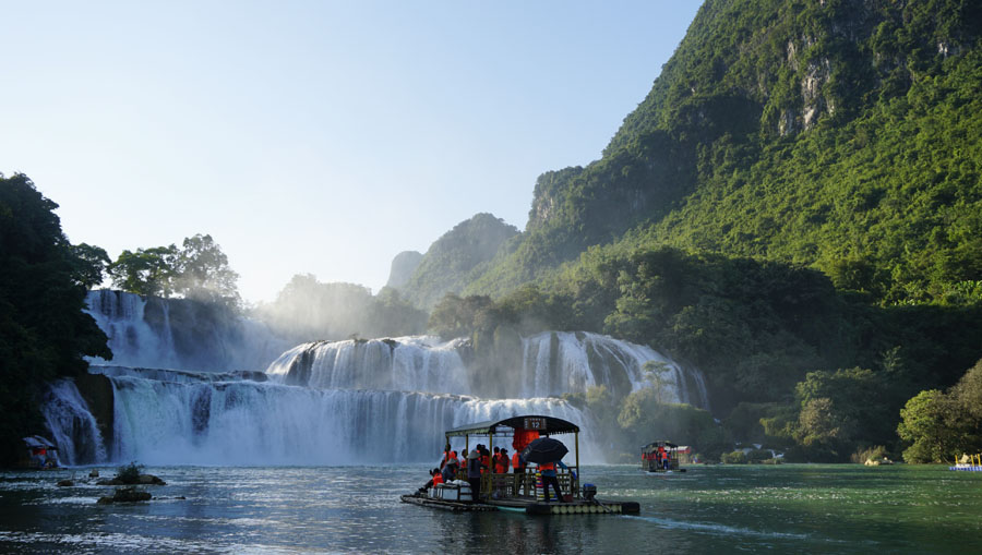 Ban Gioc Waterfall, Cao Bang, Vietnam