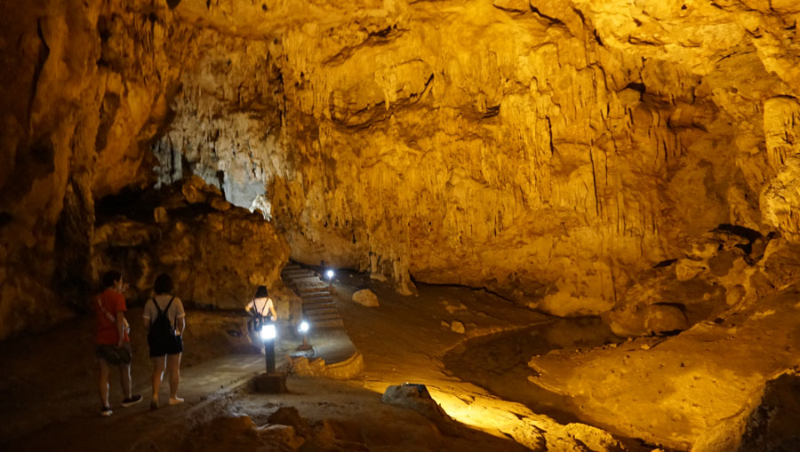 Introduction to Cao Bang Vietnam - Nguom Ngao Cave