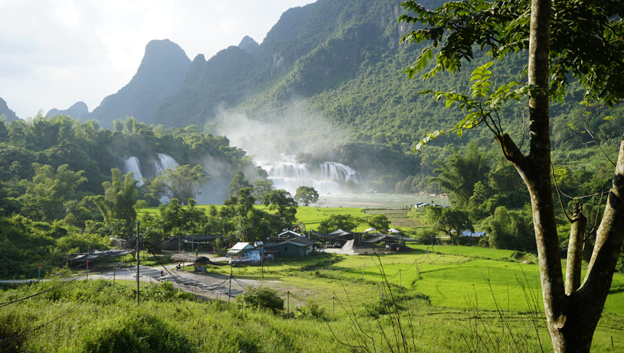 Introduction to Cao Bang Vietnam - Ban Gioc Waterfall