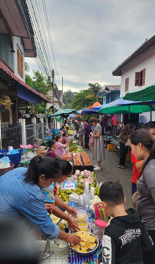 Luang Prabang Tourist Attraction - Morning Market
