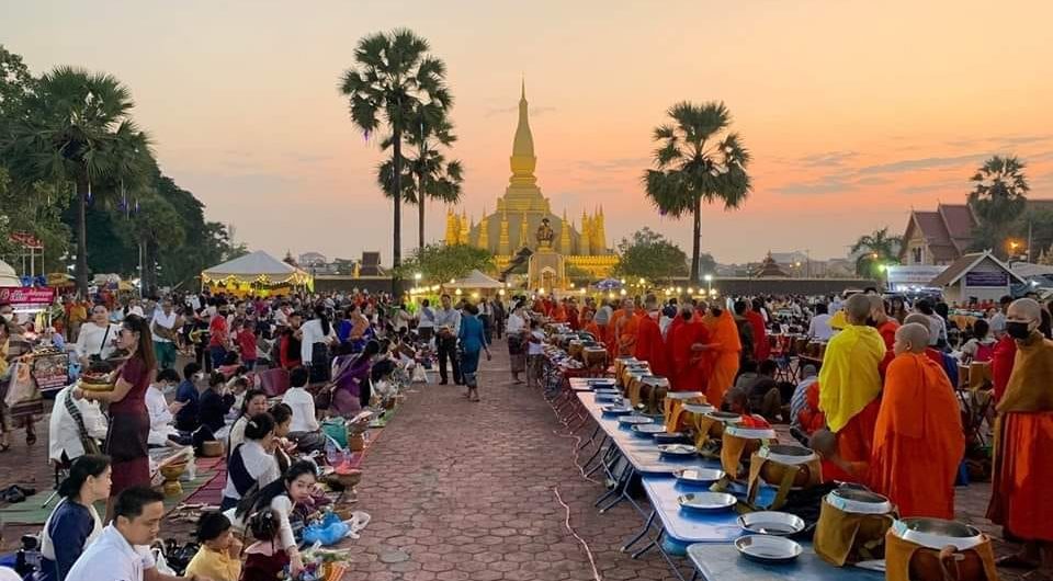 Vientiane Tourist Attraction - Pha That Luang
