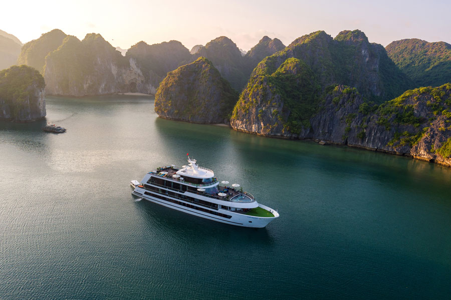 Halong Bay Cruise Tour