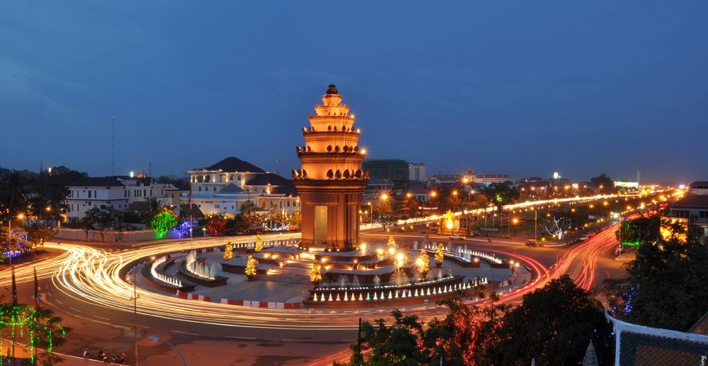 Phnom Penh Tourist Attraction - Independence Monument