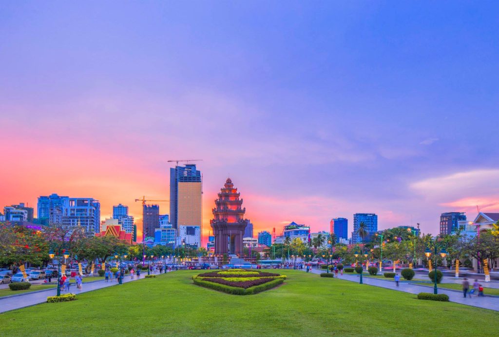 Phnom Penh Tourist Attraction - Independence Monument