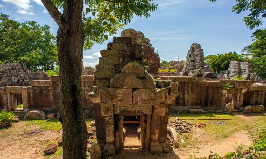 Phnom Penh Tourist Attraction - Phnom Chisor (70km from Phnom Penh)