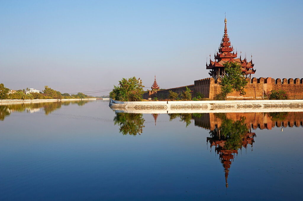 10 places to visit in Mandalay - Mandalay Palace