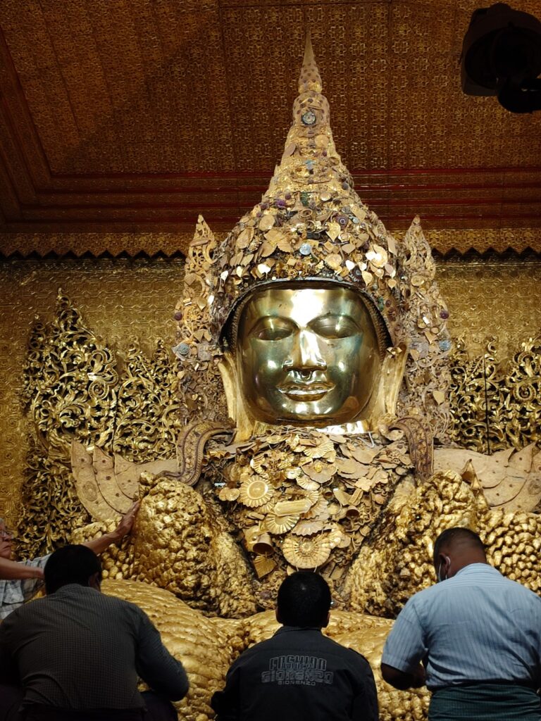 10 places to visit in Mandalay - Mahamuni Buddha Temple
