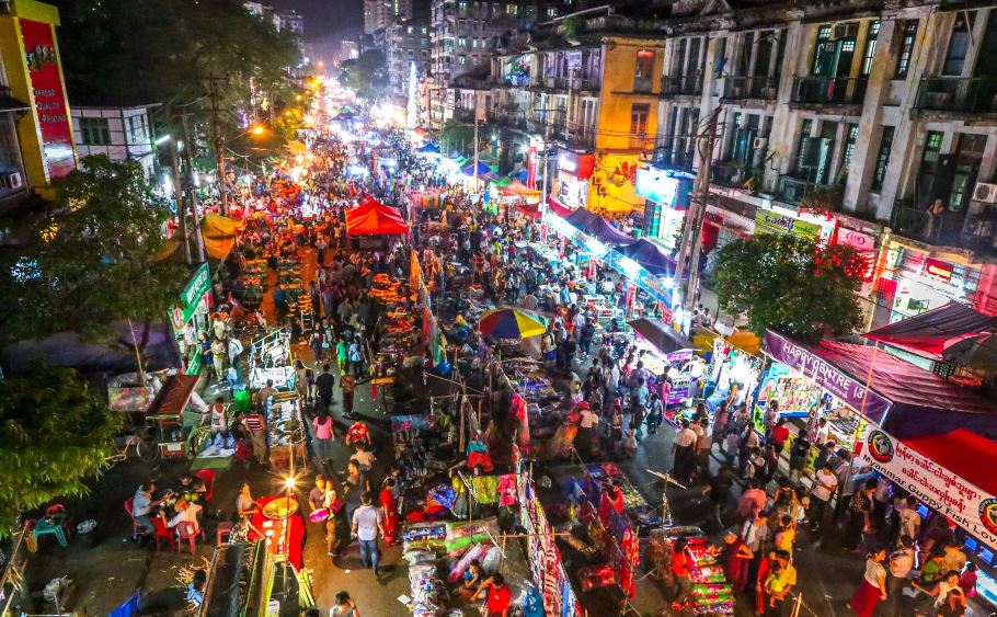 Things to do in Yangon - 19th Street Market