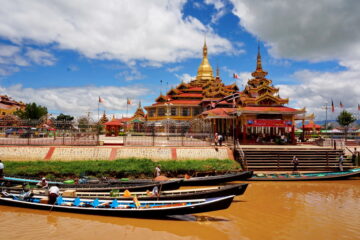 Inle Lake Myanmar - Phaung Daw Oo Pagoda