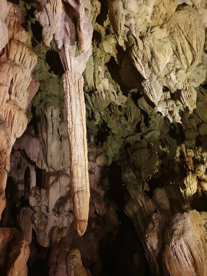 Noong Khiaw Laos - Visiting Caves