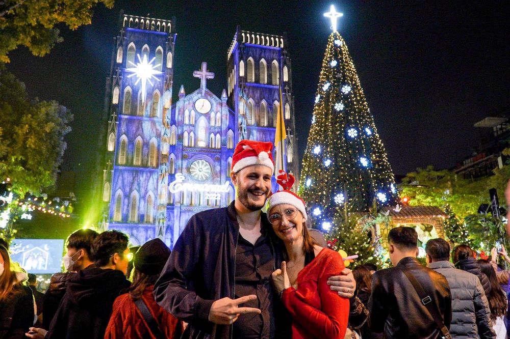 Christmas in Vietnam - St. Joseph's Cathedral, Hanoi