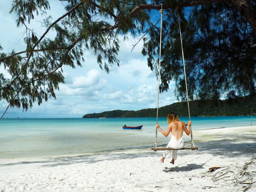 Koh Rong Samloem for a best leisure trip in Cambodia