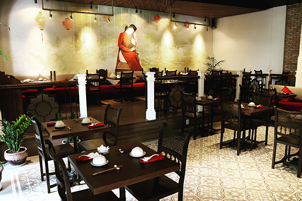 Citadel Saigon Restaurant - Low-cost Gastronomy