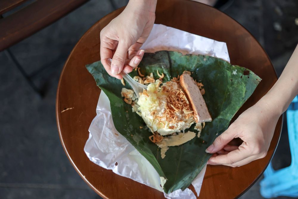 Xoi Xeo May - Sticky Rice to try in Hanoi Old Quarter