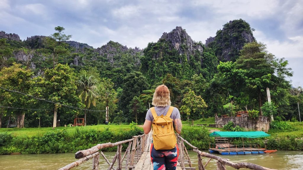 Adventure in Vang Vieng Laos (Edit Bernath)