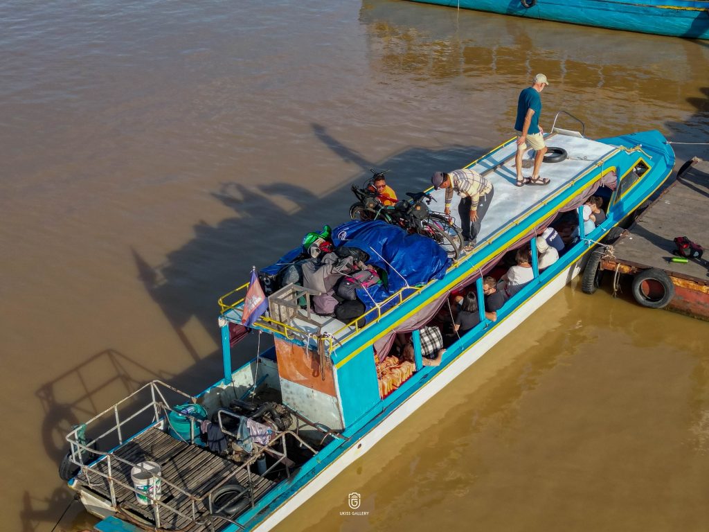 Tonle Sap Lake Cambodia (CHANN NA Express Boat)