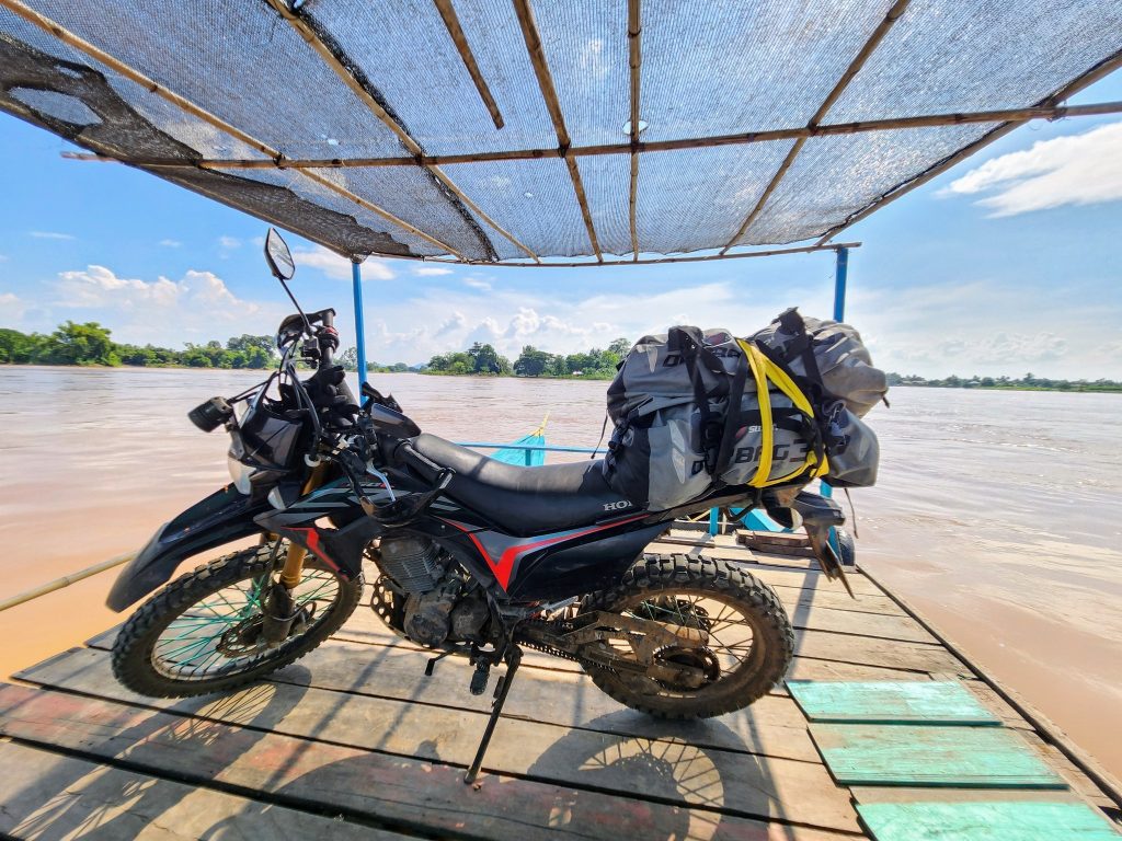 Discover Si Phan DOn by motobike (Seamus Gough)