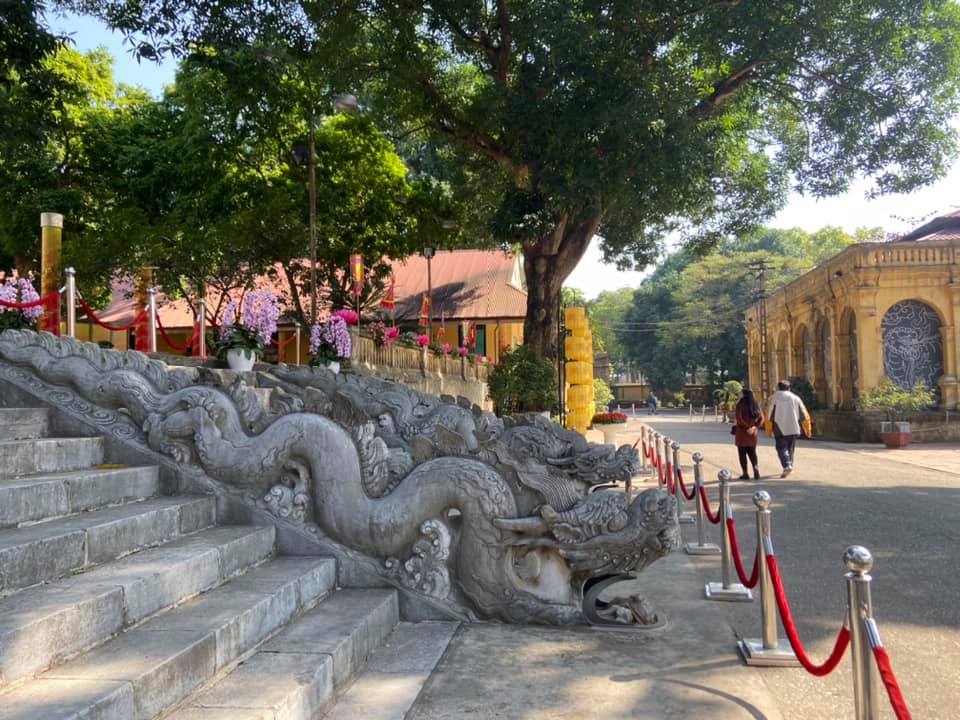 Imperial Citadel of Thang Long - Kinh Thien (Dragon Steps)