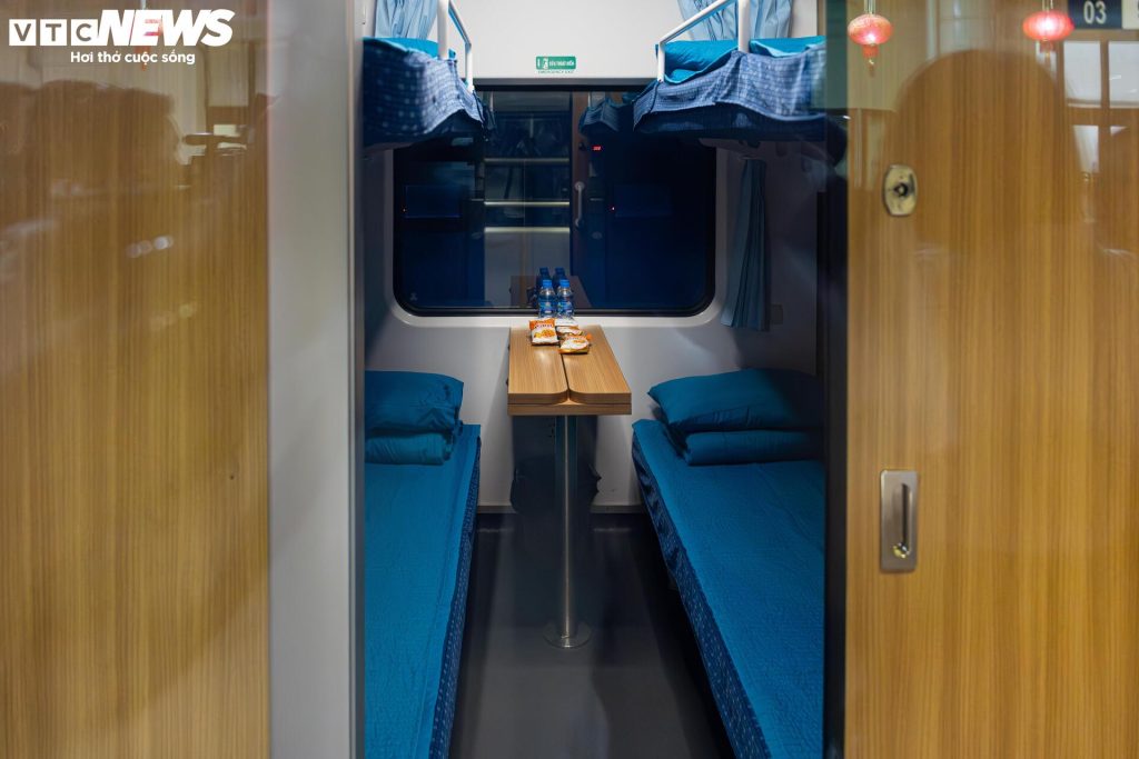 Jinxin Train Vietnam Hanoi - Dong Hoi Route (Source VTC News)