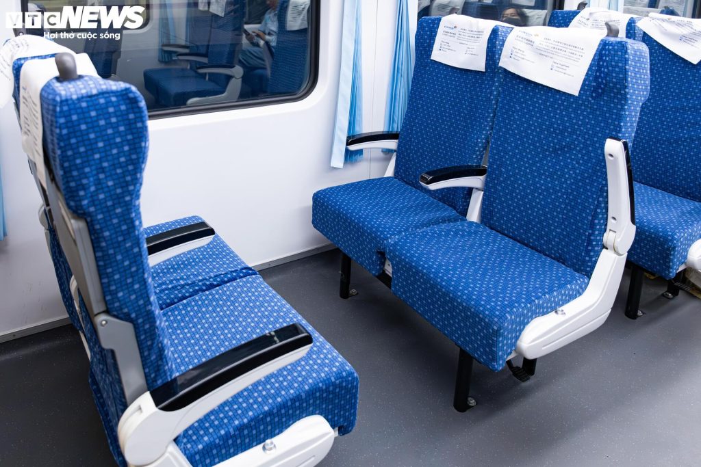 Jinxin Train Vietnam Hanoi - Dong Hoi Route (Source VTC News)