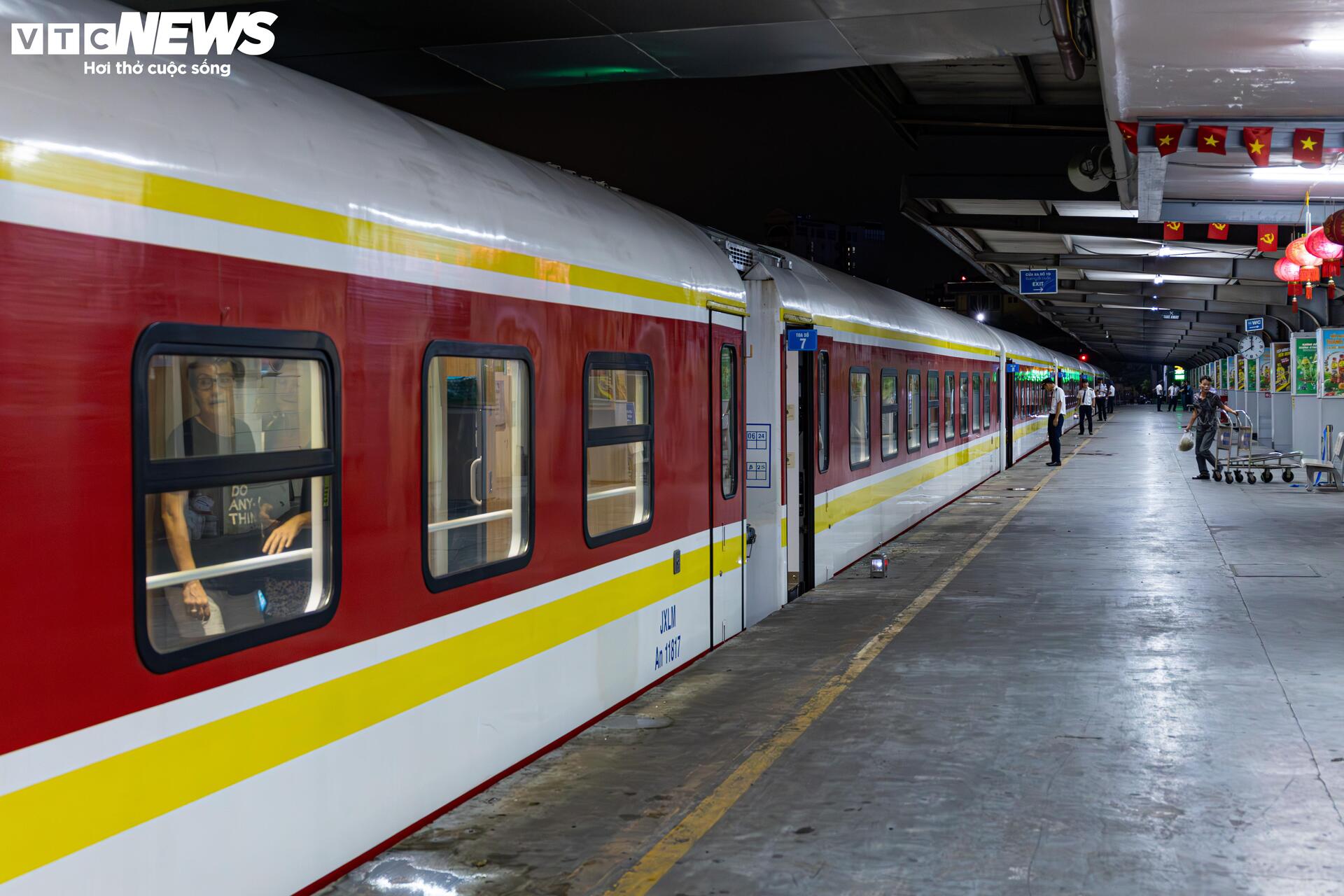 Jinxin Train Vietnam Hanoi - Dong Hoi Route (Source VTC News)