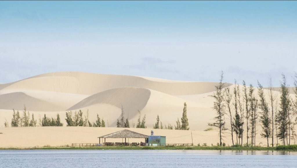 Mui Ne Beach Travel Guide - White Sand Dunes