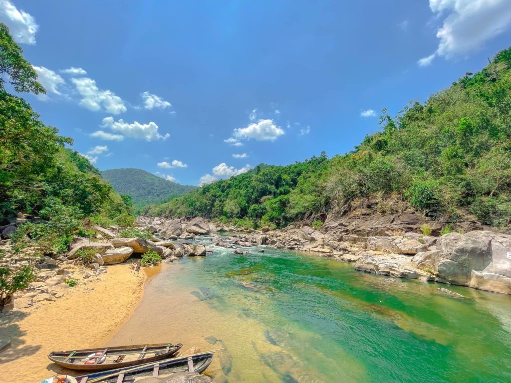 Quy Nhon Travel Guide - Ham Ho Valley