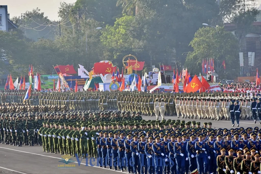 The solemn parade was held at That Luang Square.